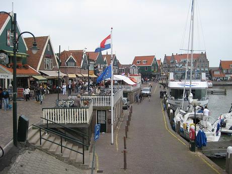 De dijk in Volendam