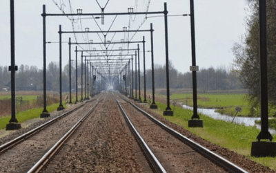 Trein botst op graafmachine tussen Utrecht en Bunnik: treinverkeer stilgelegd