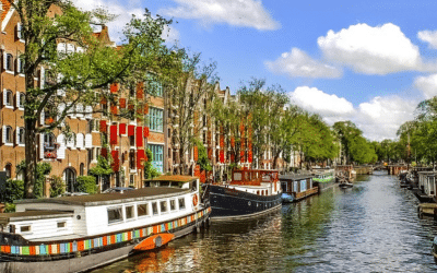 Hotelovernachting in Amsterdam inclusief NS treinreis v.a. € 97,50 p.p.