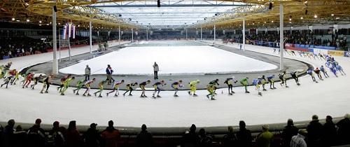 Trein naar schaatsbaan De Uithof