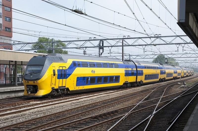 Moeder laat baby achter in trein bij Rosmalen